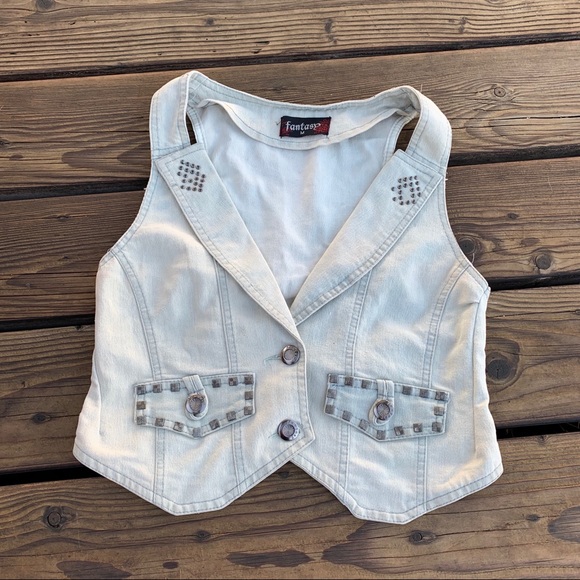 Jackets & Blazers - Sleeveless Cropped Denim Vest